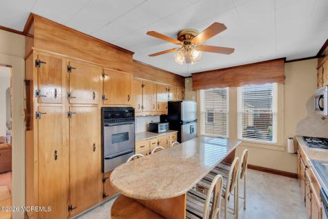 142 Reed Avenue Hamilton NJ 08610