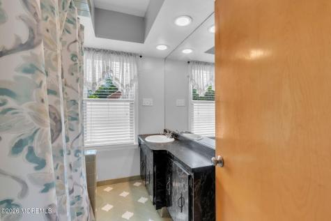 142 Reed Avenue Hamilton NJ 08610