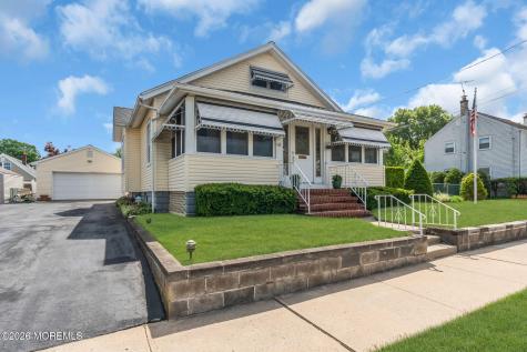 142 Reed Avenue Hamilton NJ 08610