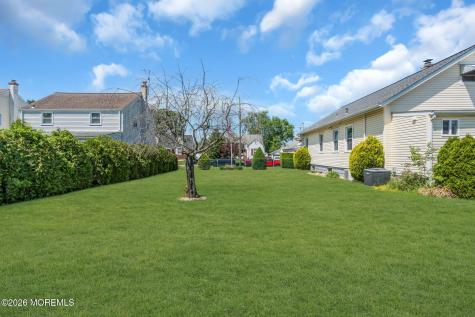 142 Reed Avenue Hamilton NJ 08610