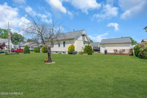 142 Reed Avenue Hamilton NJ 08610