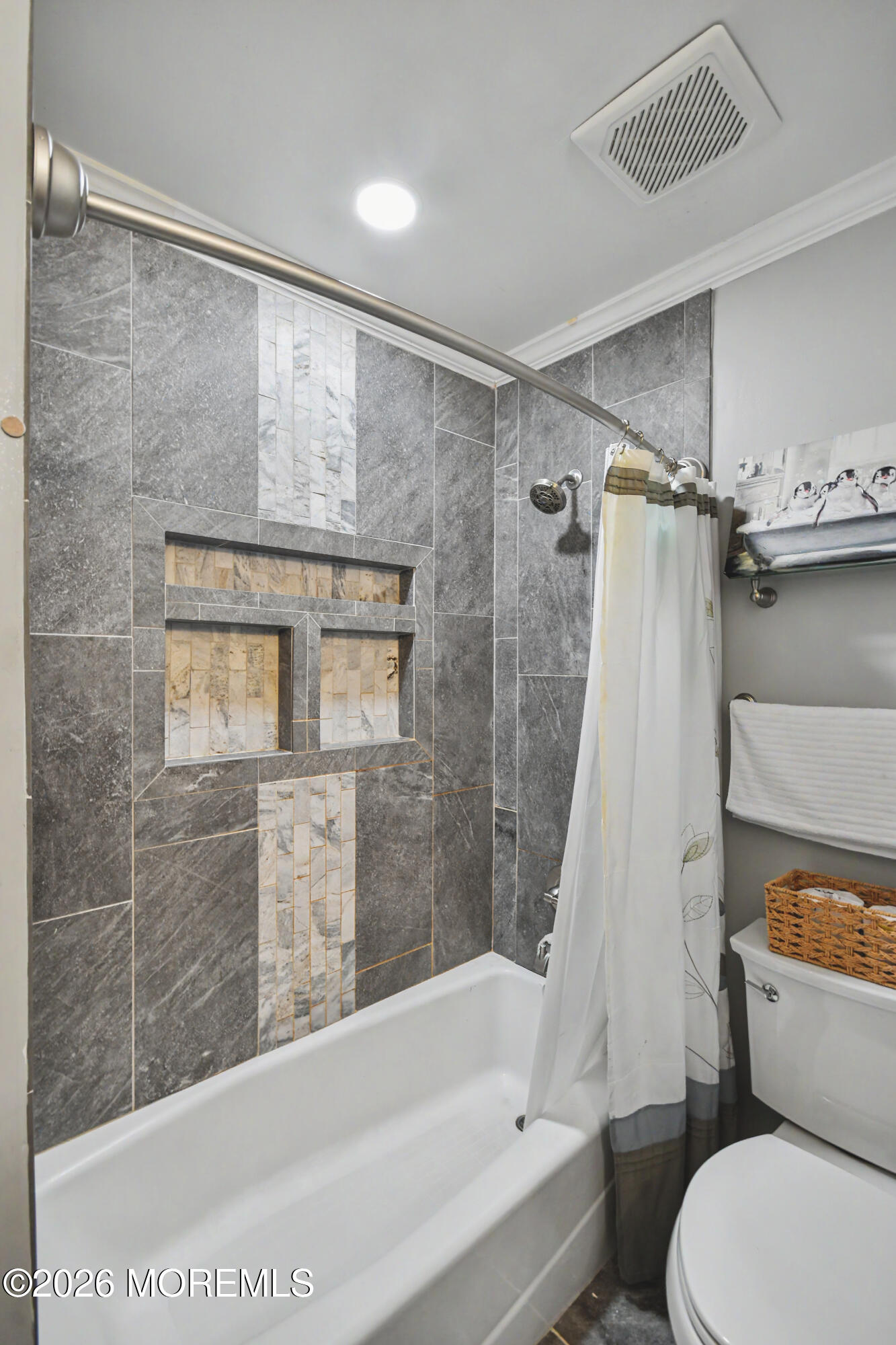 19 Buckingham Drive Jackson NJ 08527