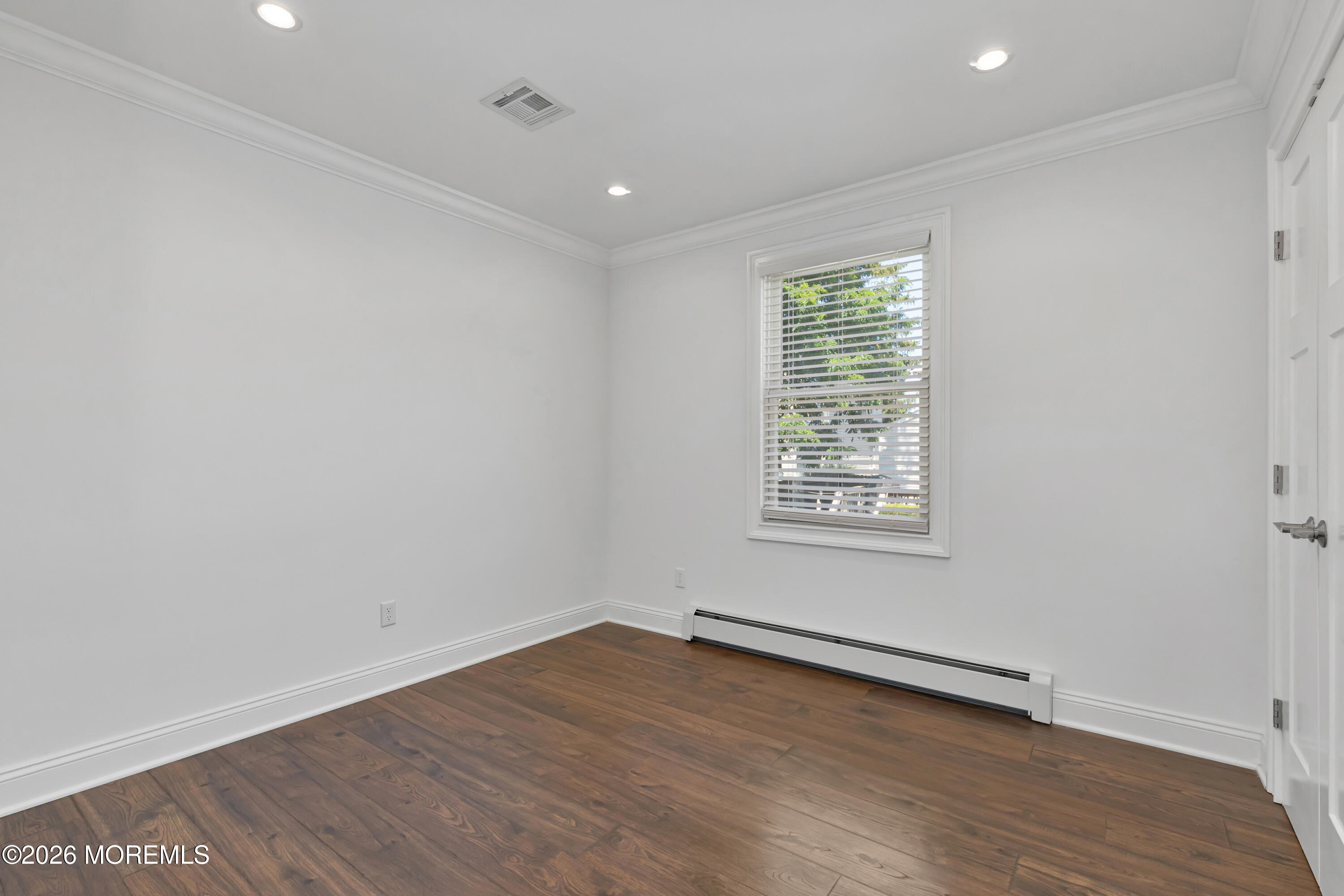 11 Leighton Avenue Red Bank NJ 07701