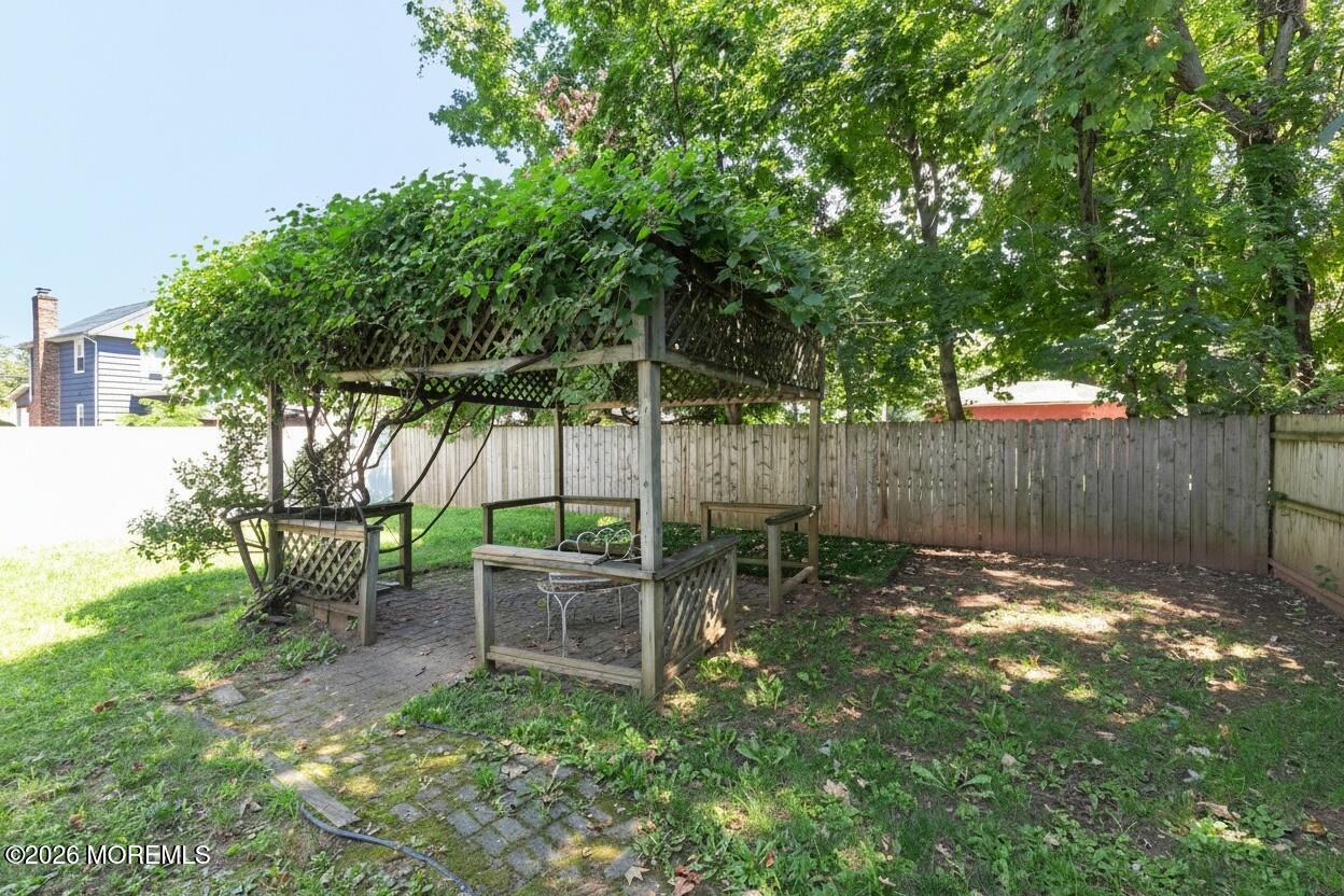 11 Leighton Avenue Red Bank NJ 07701