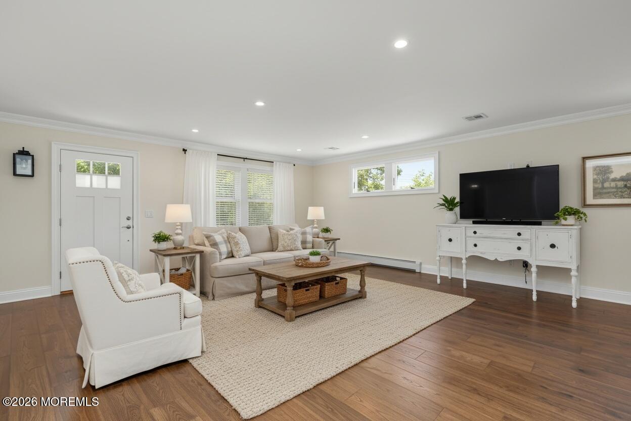 11 Leighton Avenue Red Bank NJ 07701