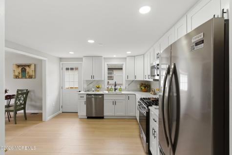 27 Brookview Lane Manalapan NJ 07726