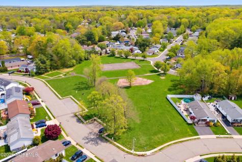 27 Brookview Lane Manalapan NJ 07726