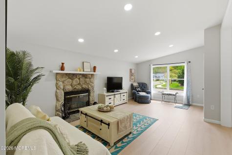 27 Brookview Lane Manalapan NJ 07726