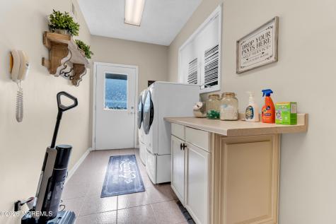 13 Fox Hill Drive Millstone NJ 08535