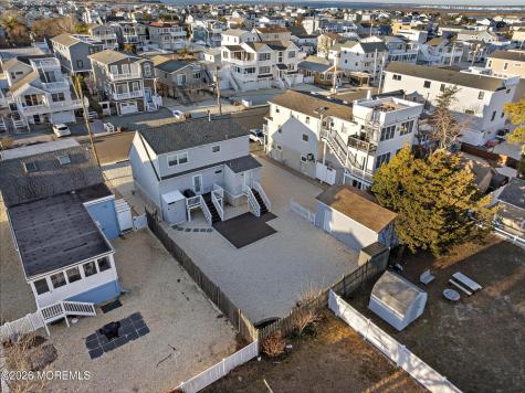 213 13th Street Ship Bottom NJ 08008