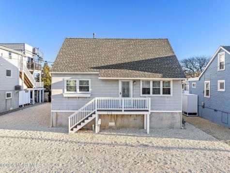 213 13th Street Ship Bottom NJ 08008