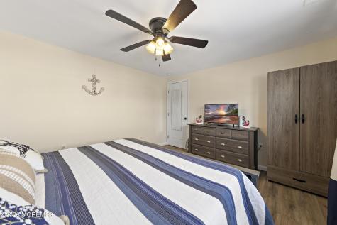 213 13th Street Ship Bottom NJ 08008
