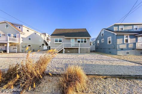 213 13th Street Ship Bottom NJ 08008