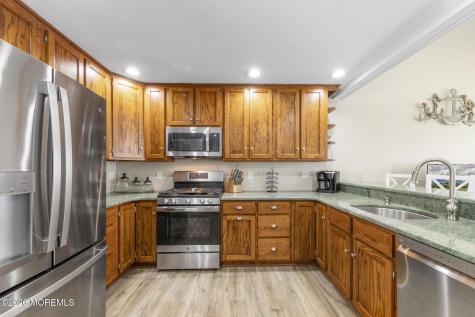 213 13th Street Ship Bottom NJ 08008