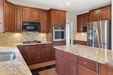 14 Barnyard Court Plainsboro NJ 08536