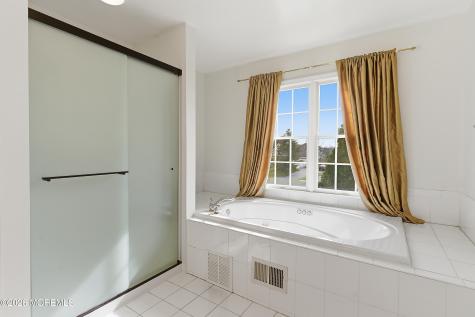 14 Barnyard Court Plainsboro NJ 08536