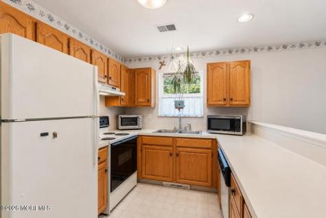 148 Morning Glory Lane Whiting NJ 08759