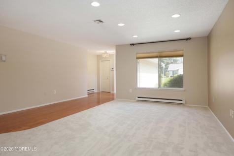 362 Union Drive Monroe NJ 08831
