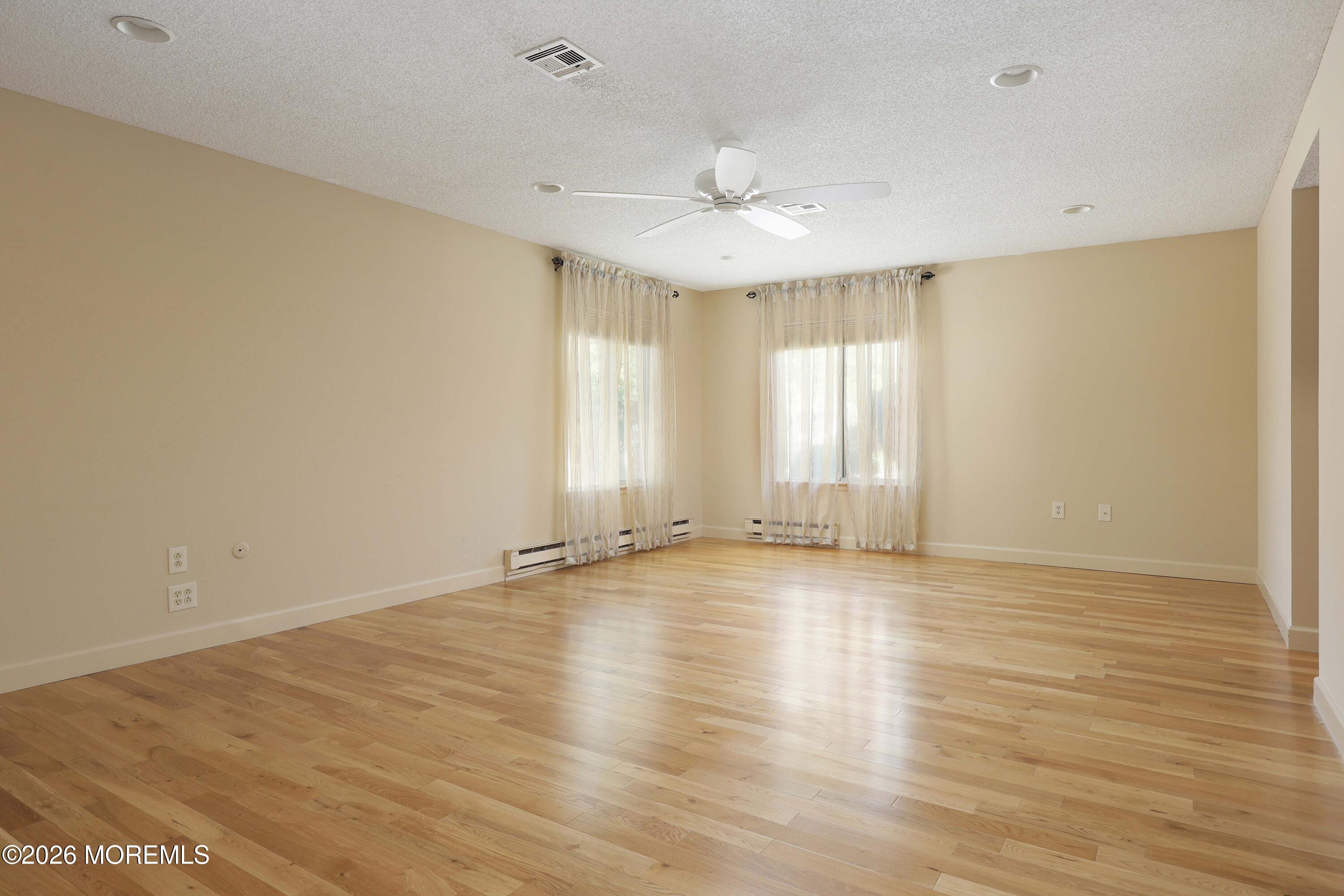 362 Union Drive Monroe NJ 08831