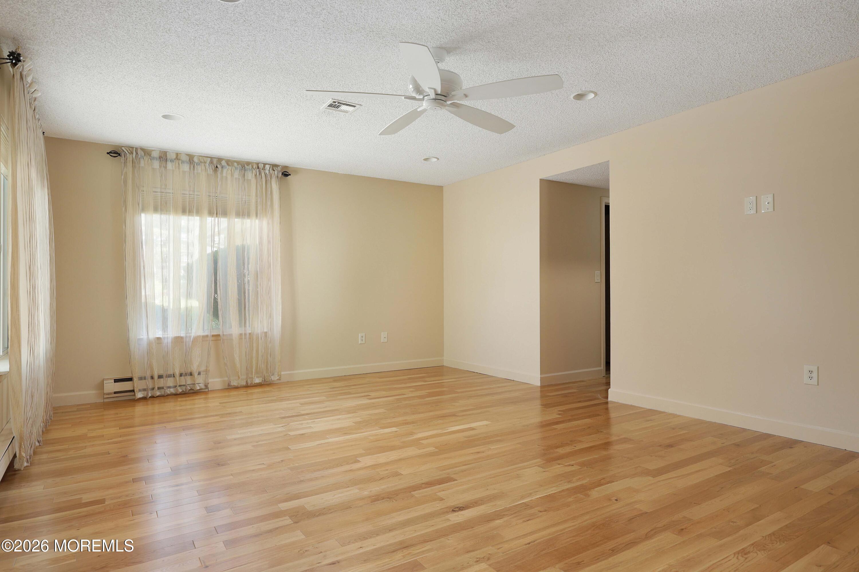 362 Union Drive Monroe NJ 08831