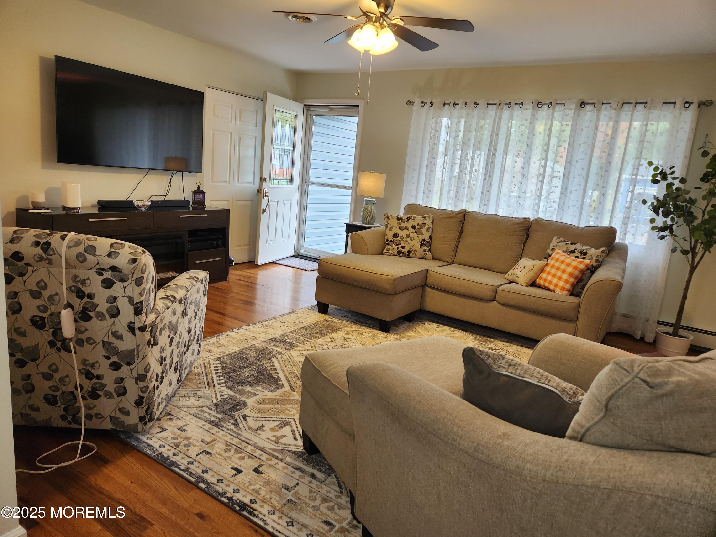 35 Edinburgh Drive Toms River NJ 08757