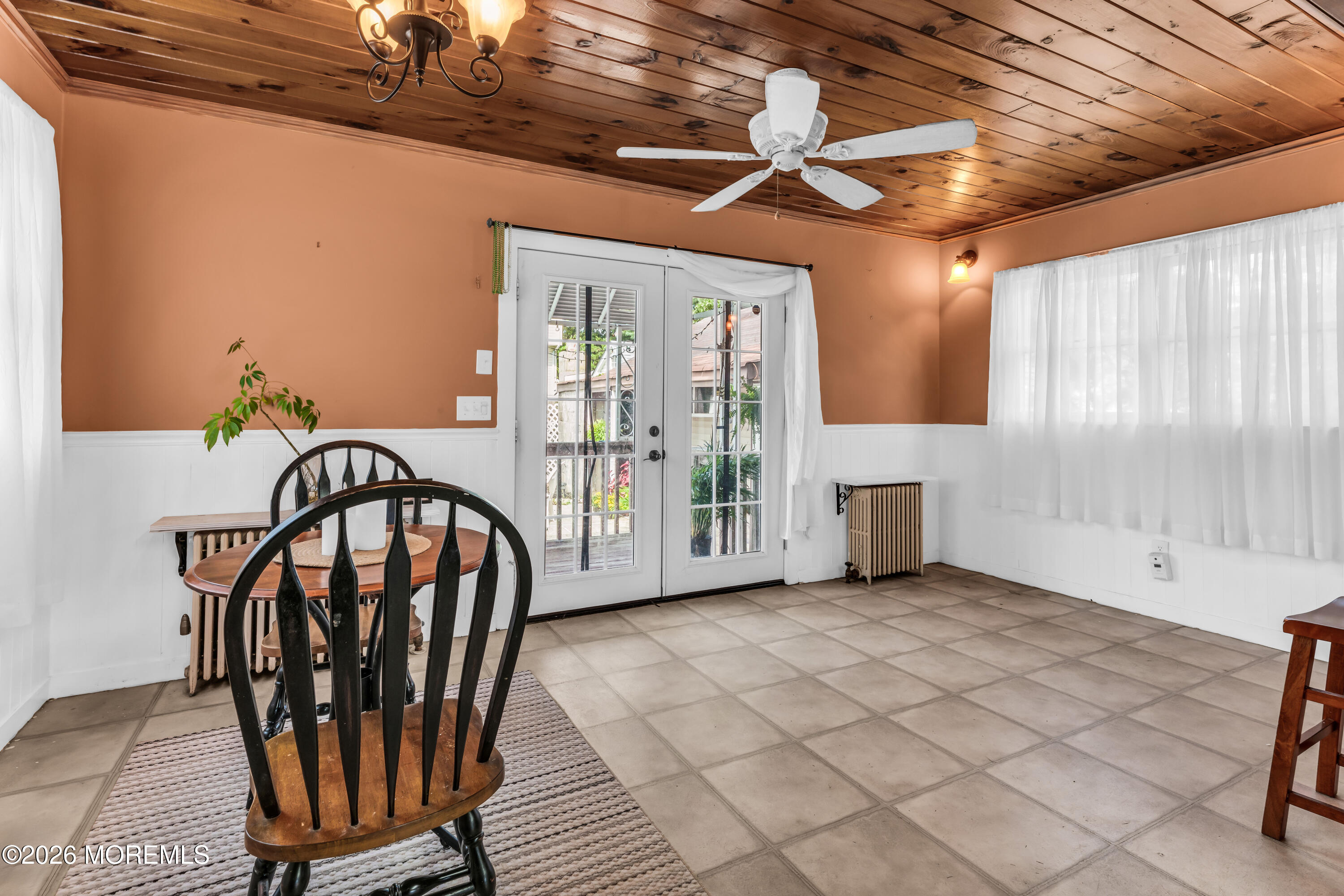836 Beach Avenue Beachwood NJ 08722