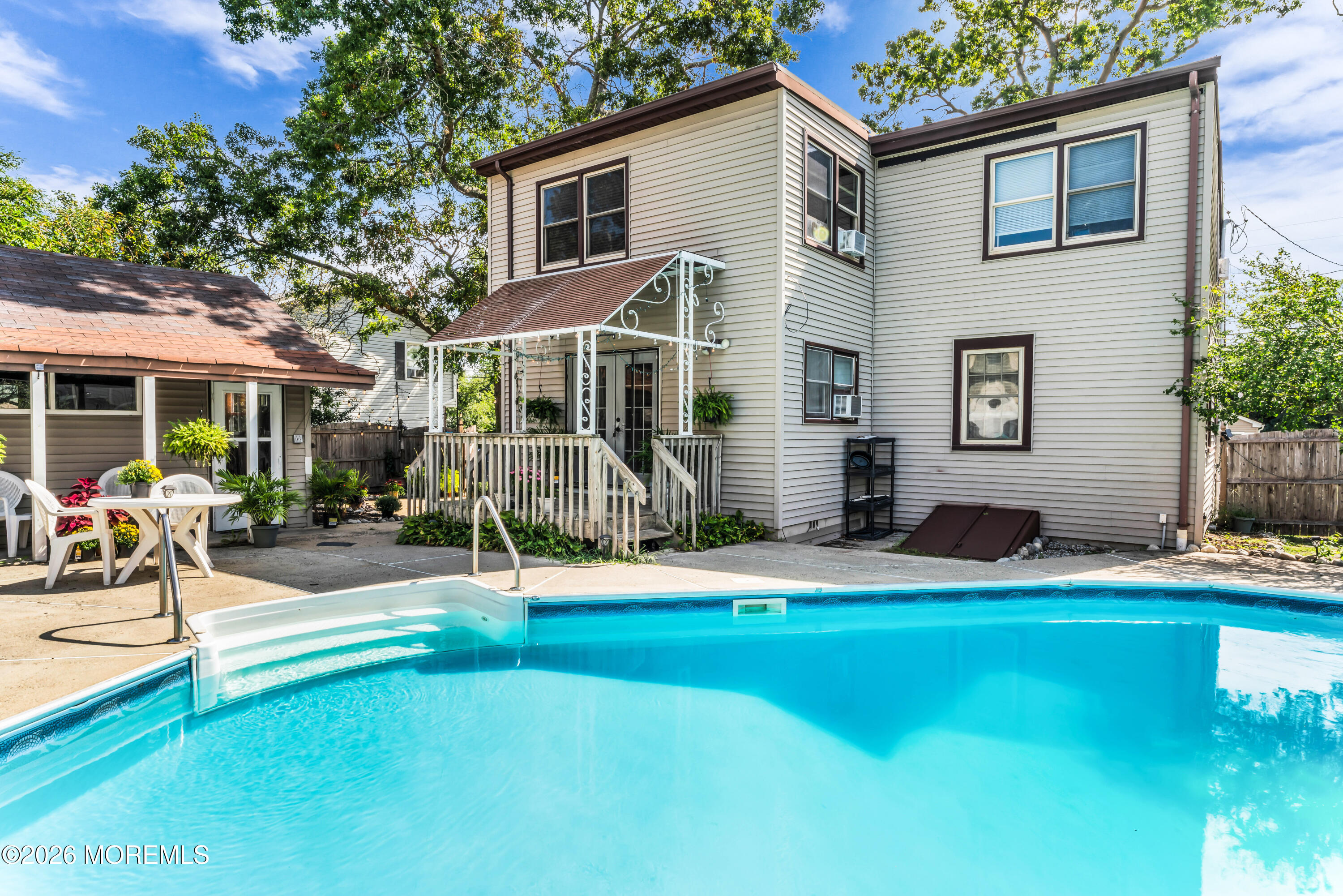 836 Beach Avenue Beachwood NJ 08722