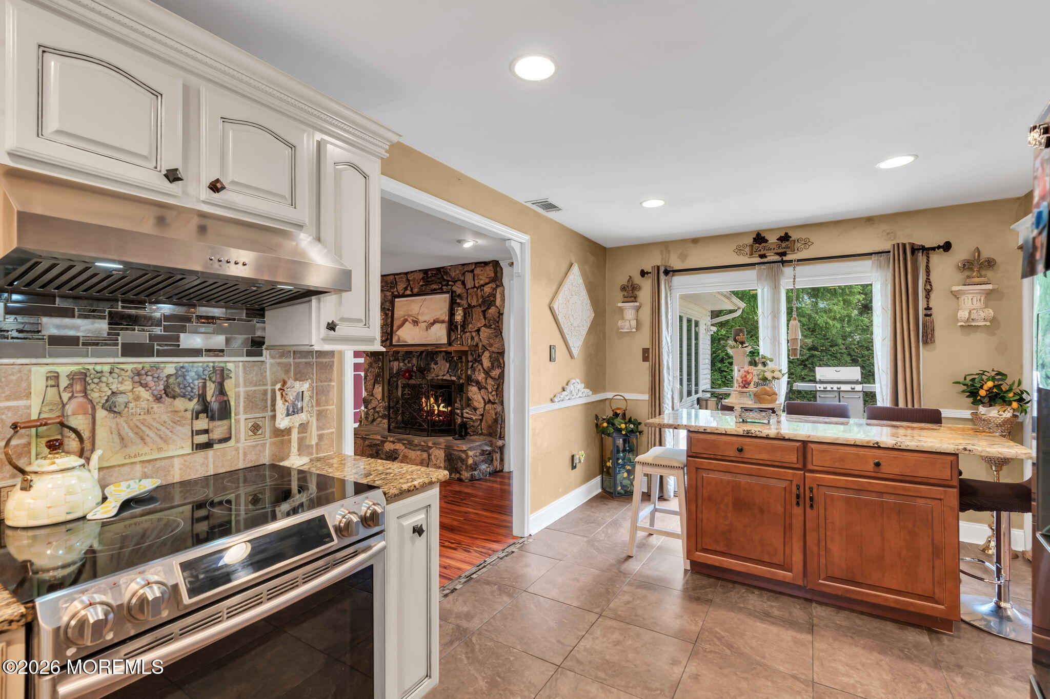8 Owens Road Marlboro NJ 07746