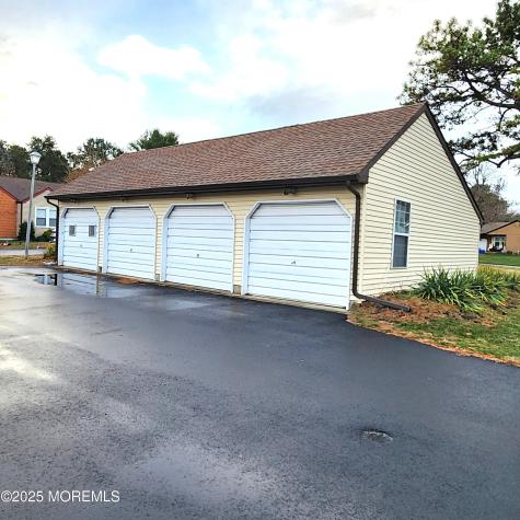 4 Ardsley Avenue Whiting NJ 08759