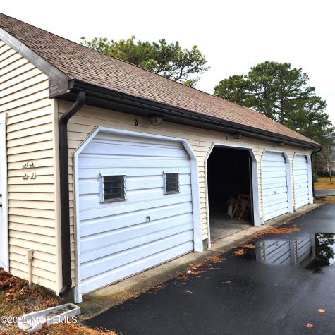 4 Ardsley Avenue Whiting NJ 08759