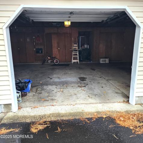 4 Ardsley Avenue Whiting NJ 08759