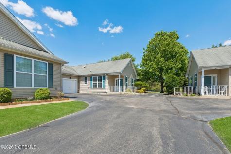 28 Fennel Court Manchester NJ 08759