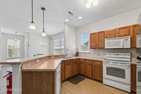 28 Fennel Court Manchester NJ 08759
