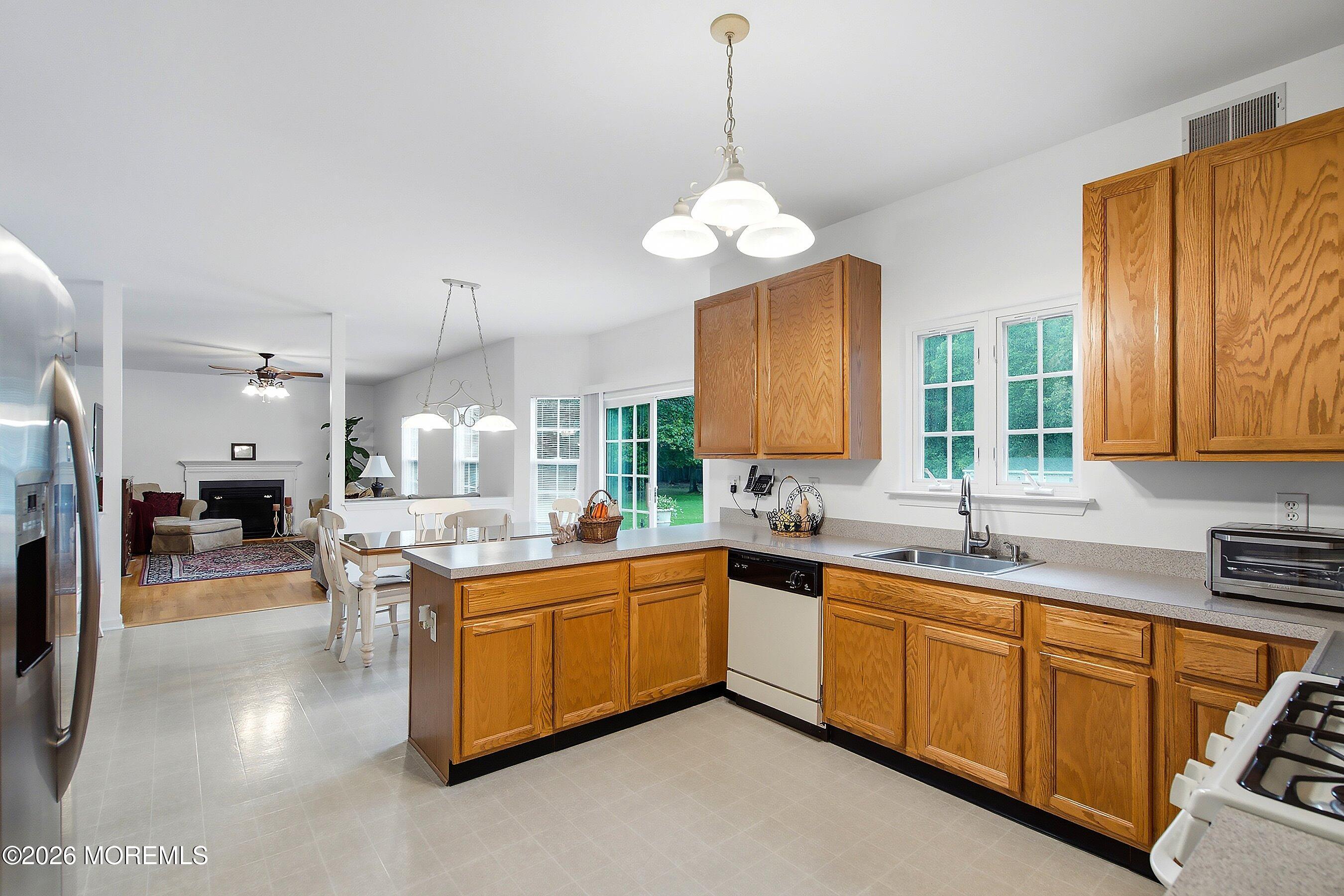 6 Mitchell Lane Jackson NJ 08527