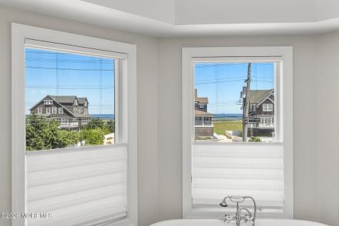 1406 Ocean Avenue Mantoloking NJ 08738