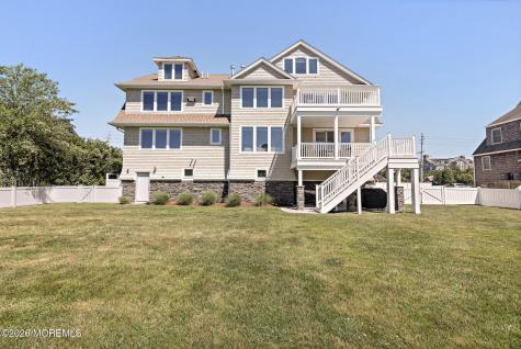 1406 Ocean Avenue Mantoloking NJ 08738
