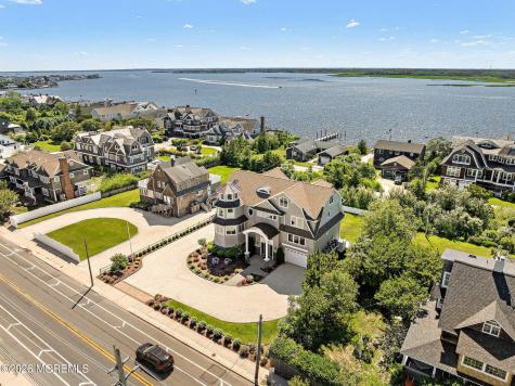 1406 Ocean Avenue Mantoloking NJ 08738