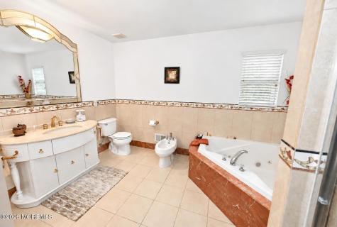 10 Sasha Court Matawan NJ 07747
