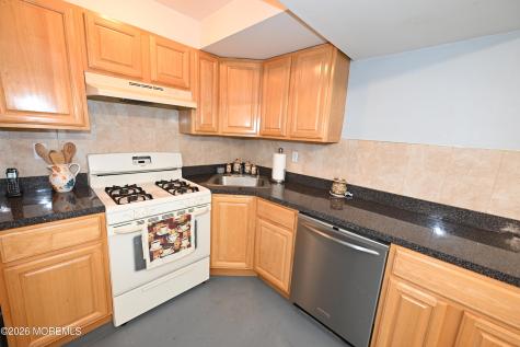 10 Sasha Court Matawan NJ 07747