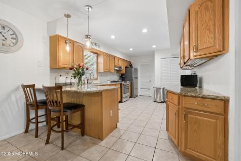 24 Jubilee Circle Aberdeen NJ 07747