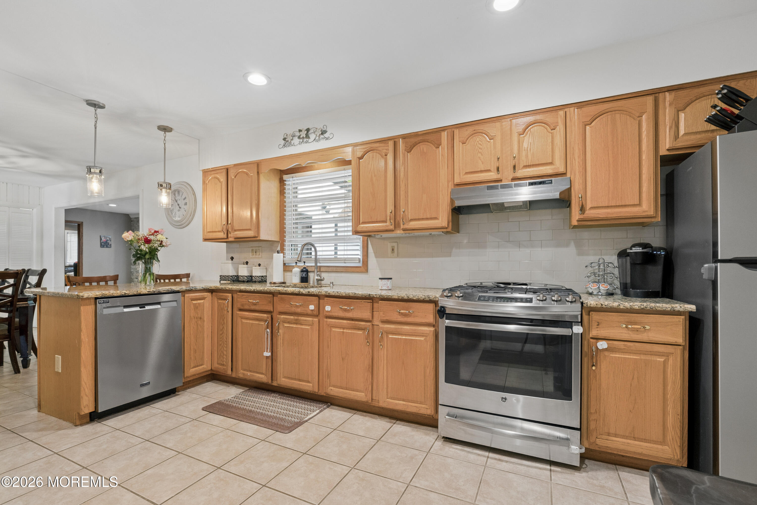 24 Jubilee Circle Aberdeen NJ 07747