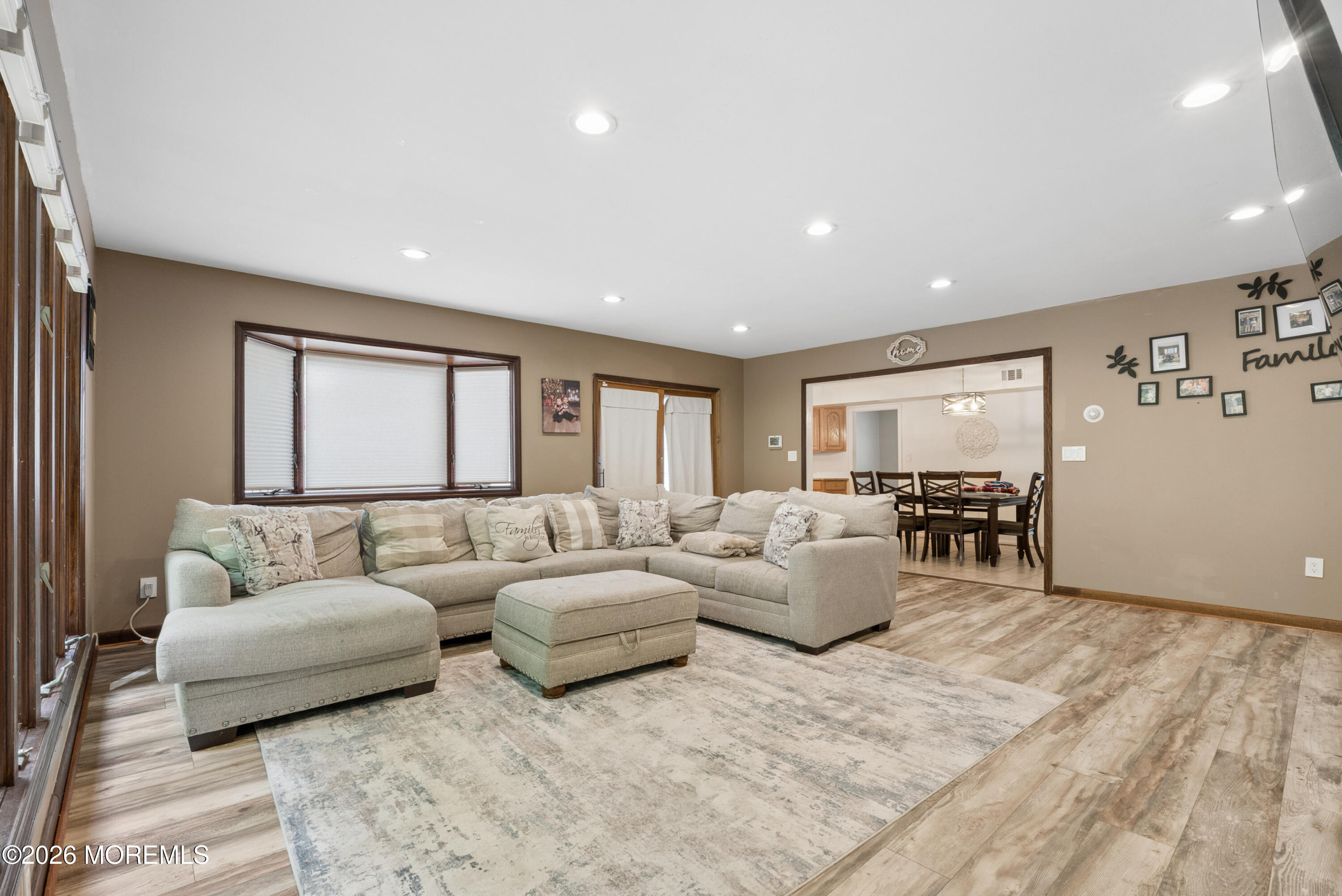 24 Jubilee Circle Aberdeen NJ 07747