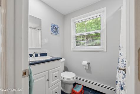 24 Jubilee Circle Aberdeen NJ 07747