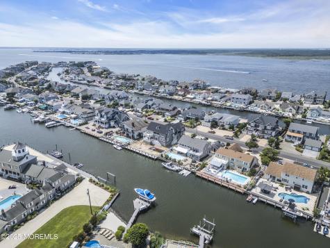 122 Squan Beach Drive Mantoloking NJ 08738