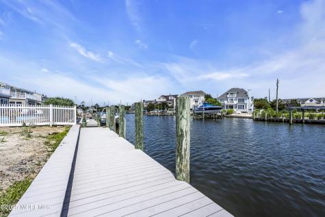 122 Squan Beach Drive Mantoloking NJ 08738