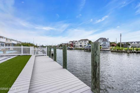 122 Squan Beach Drive Mantoloking NJ 08738