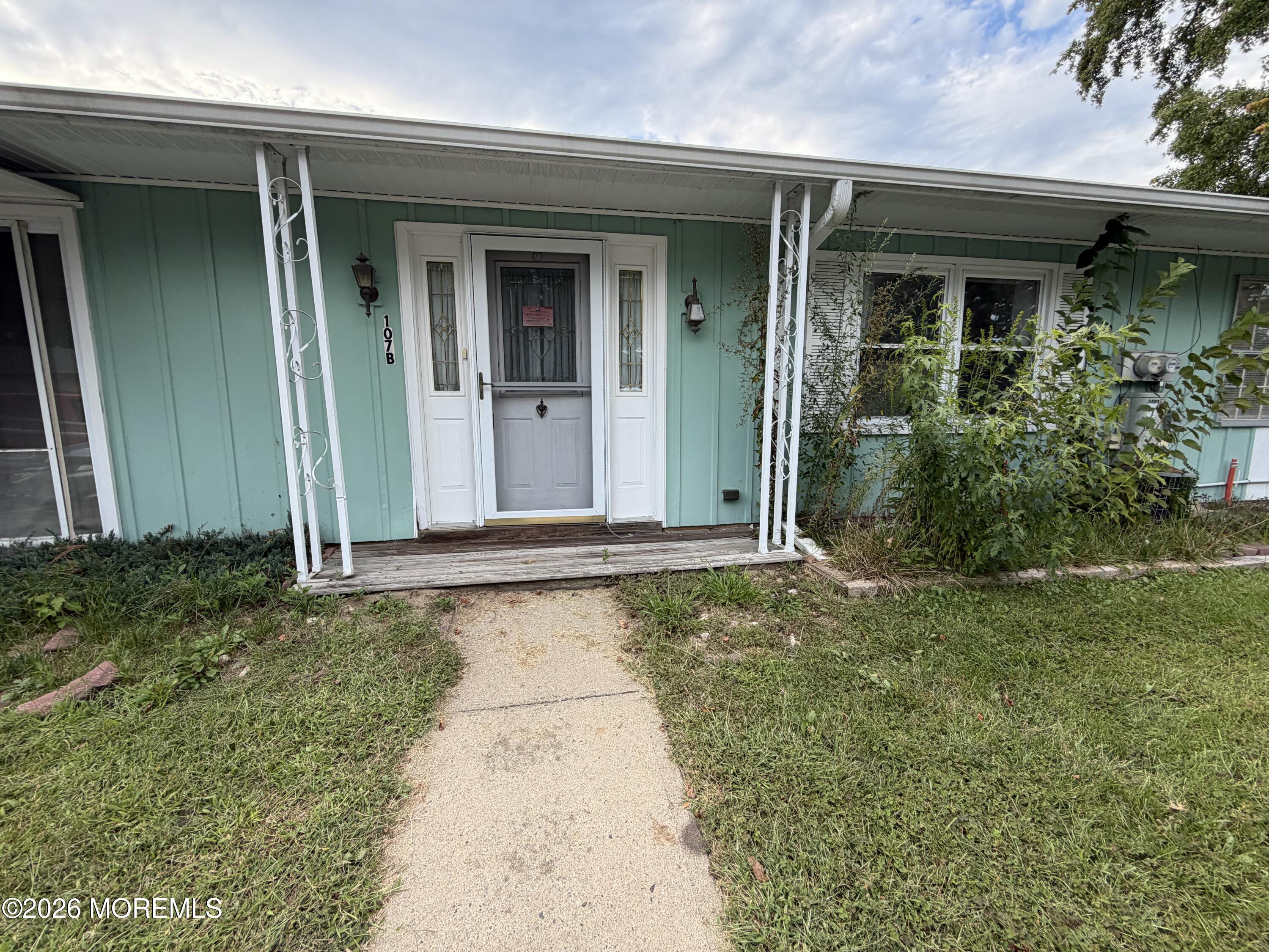 107B Edinburgh Lane Lakewood NJ 08701