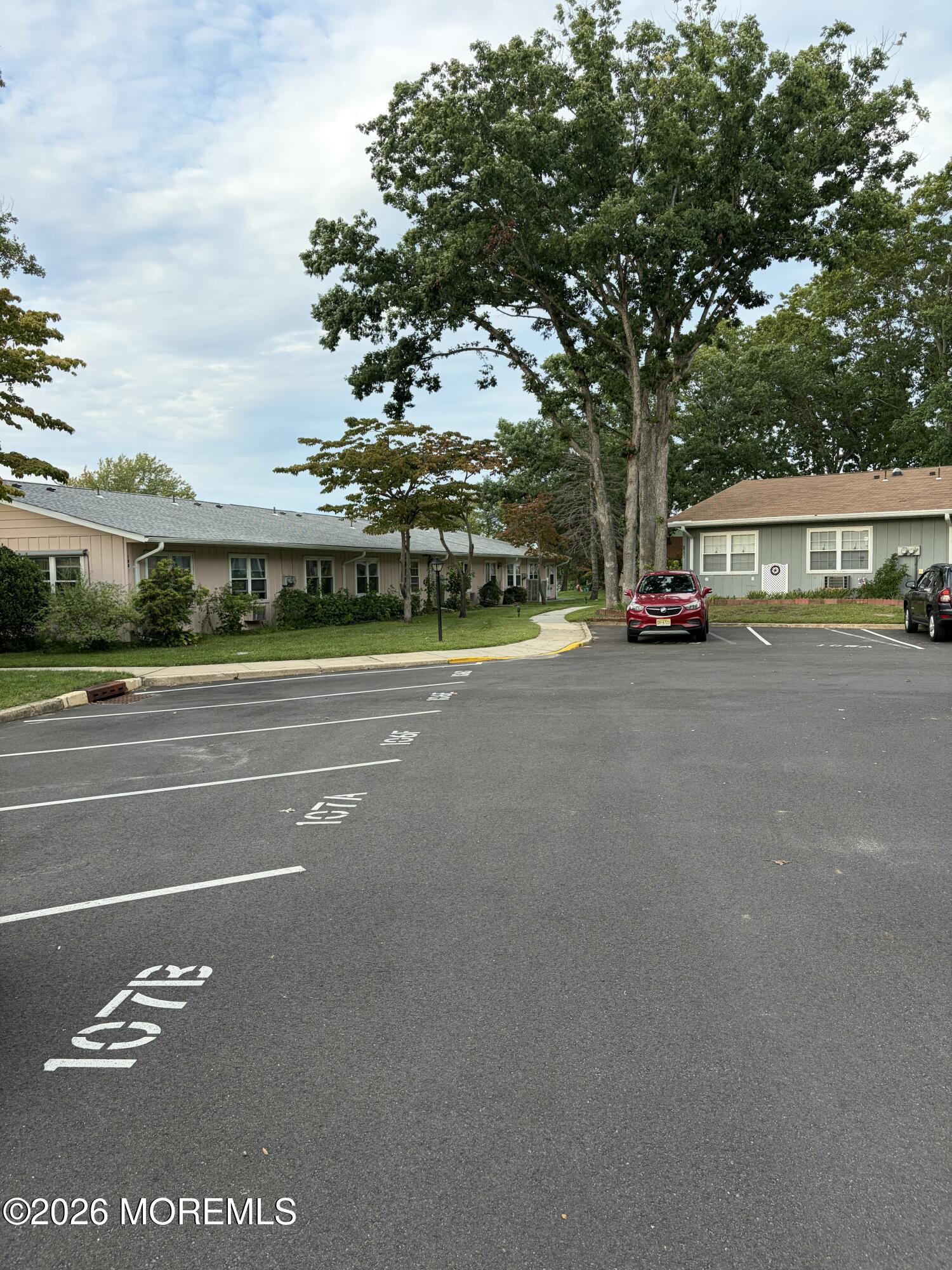107B Edinburgh Lane Lakewood NJ 08701