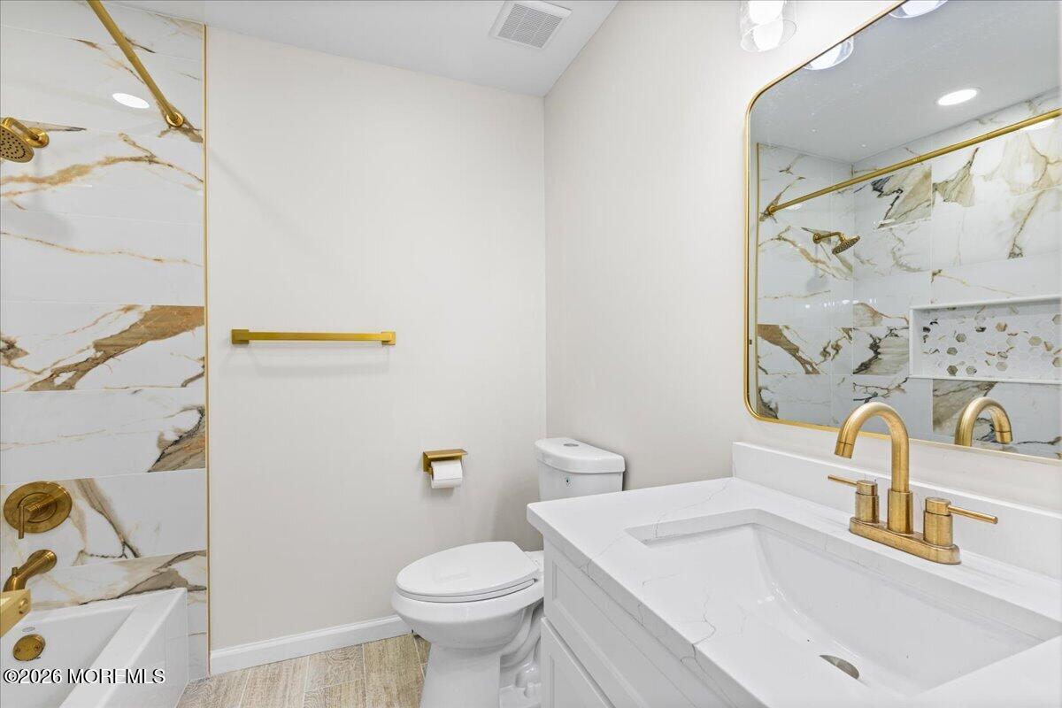 23 Longdenville Street Toms River NJ 08757