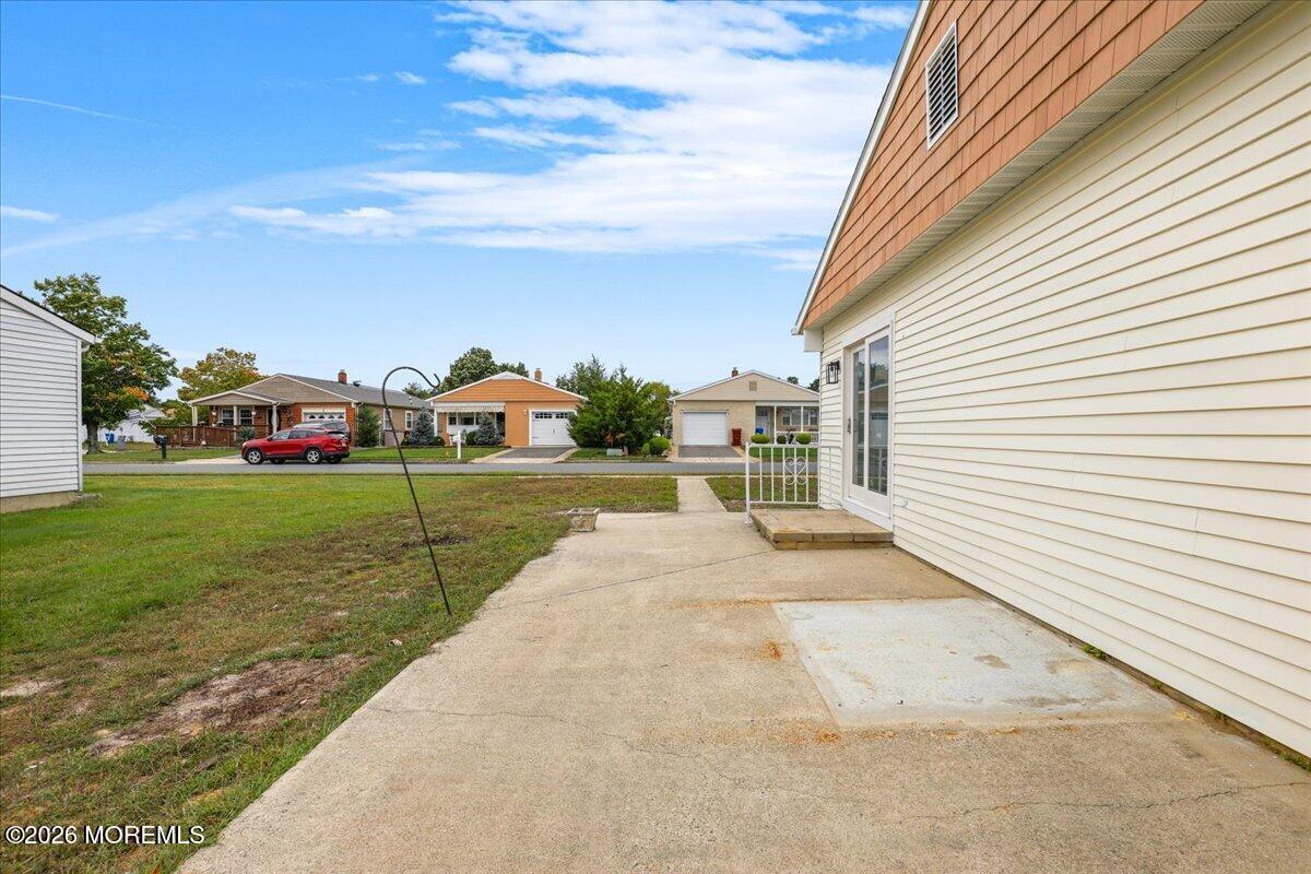 23 Longdenville Street Toms River NJ 08757